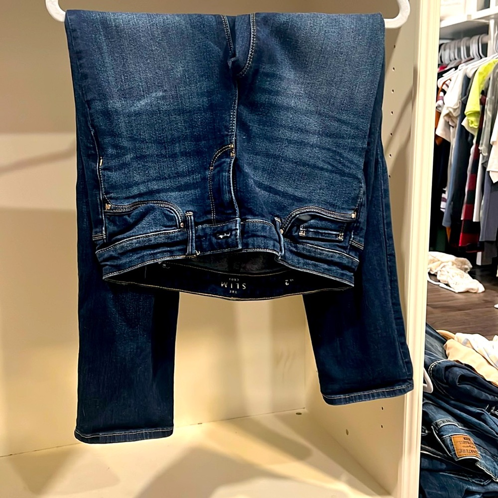 White House, black market, slim crop jeans